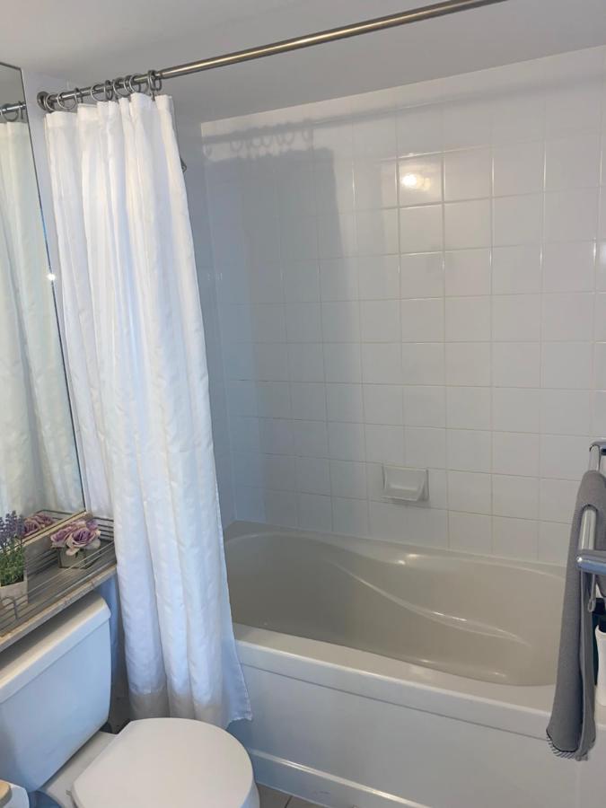 Downtown Toronto+Free Parking+Cn Tower View Apartment Luaran gambar