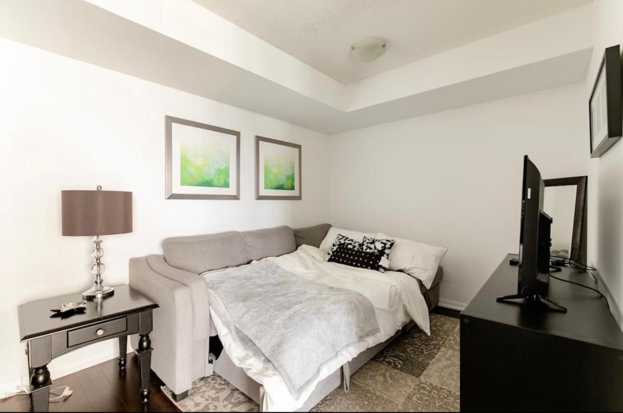 Downtown Toronto+Free Parking+Cn Tower View Apartment Luaran gambar